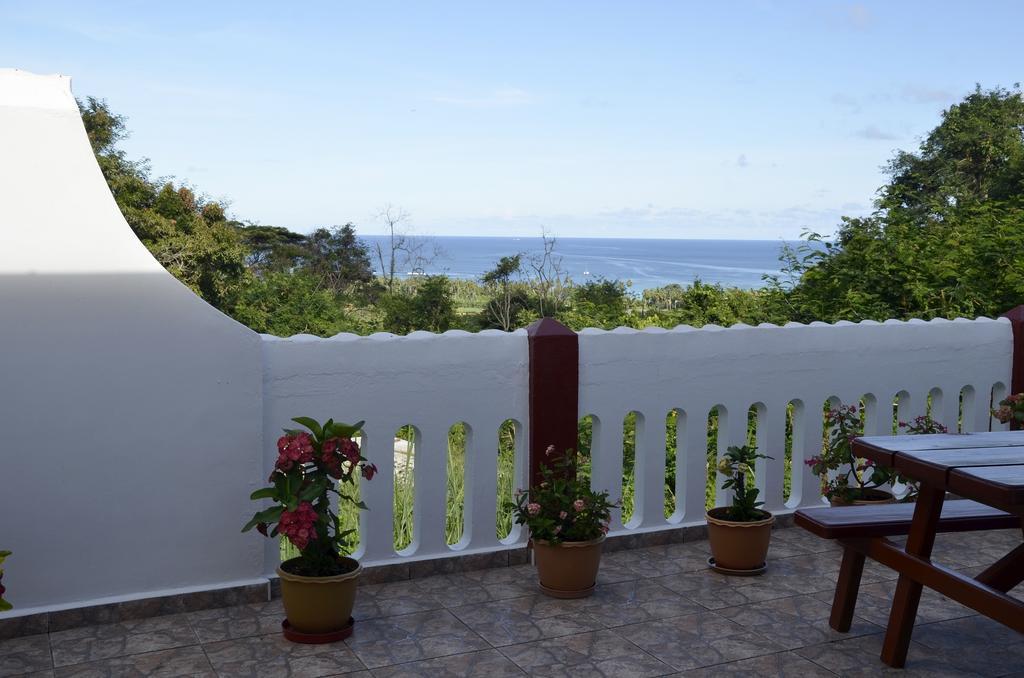 Ixora Villa Anse Royale Habitación foto